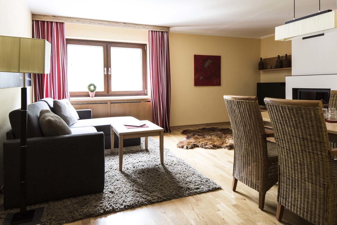 Hotel Johanna Mitten Im Oetztal ウムハウゼン エクステリア 写真