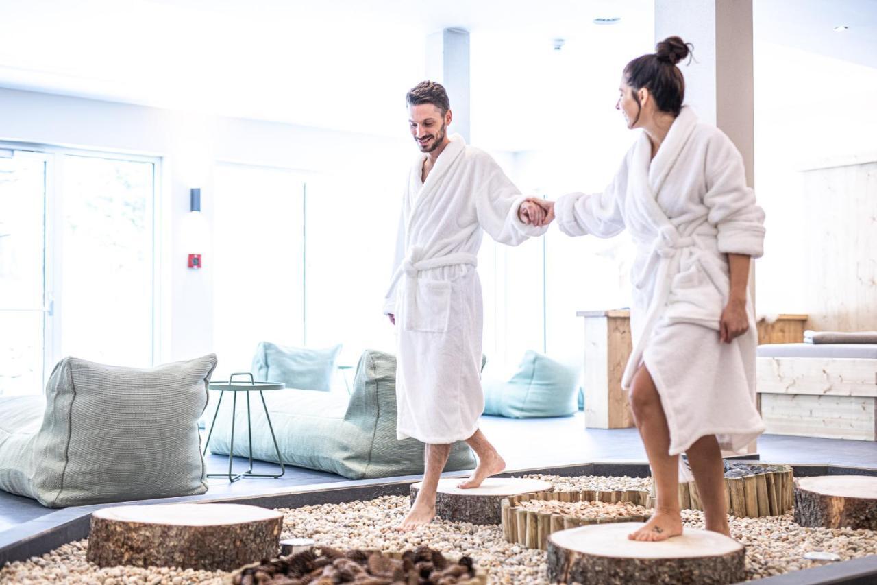 Hotel Johanna Mitten Im Oetztal ウムハウゼン エクステリア 写真