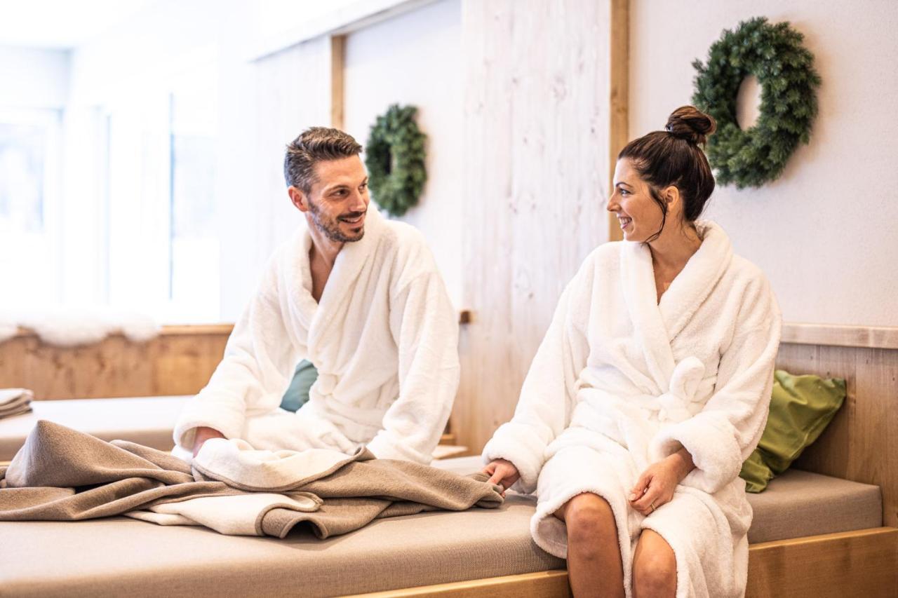 Hotel Johanna Mitten Im Oetztal ウムハウゼン エクステリア 写真